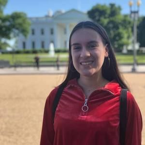 Meet your Posher, Ève